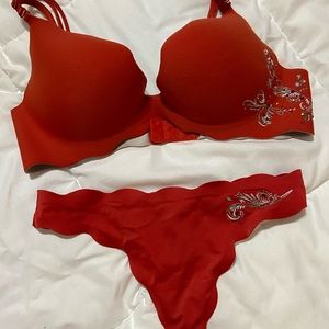 Victoria’s Secret Set